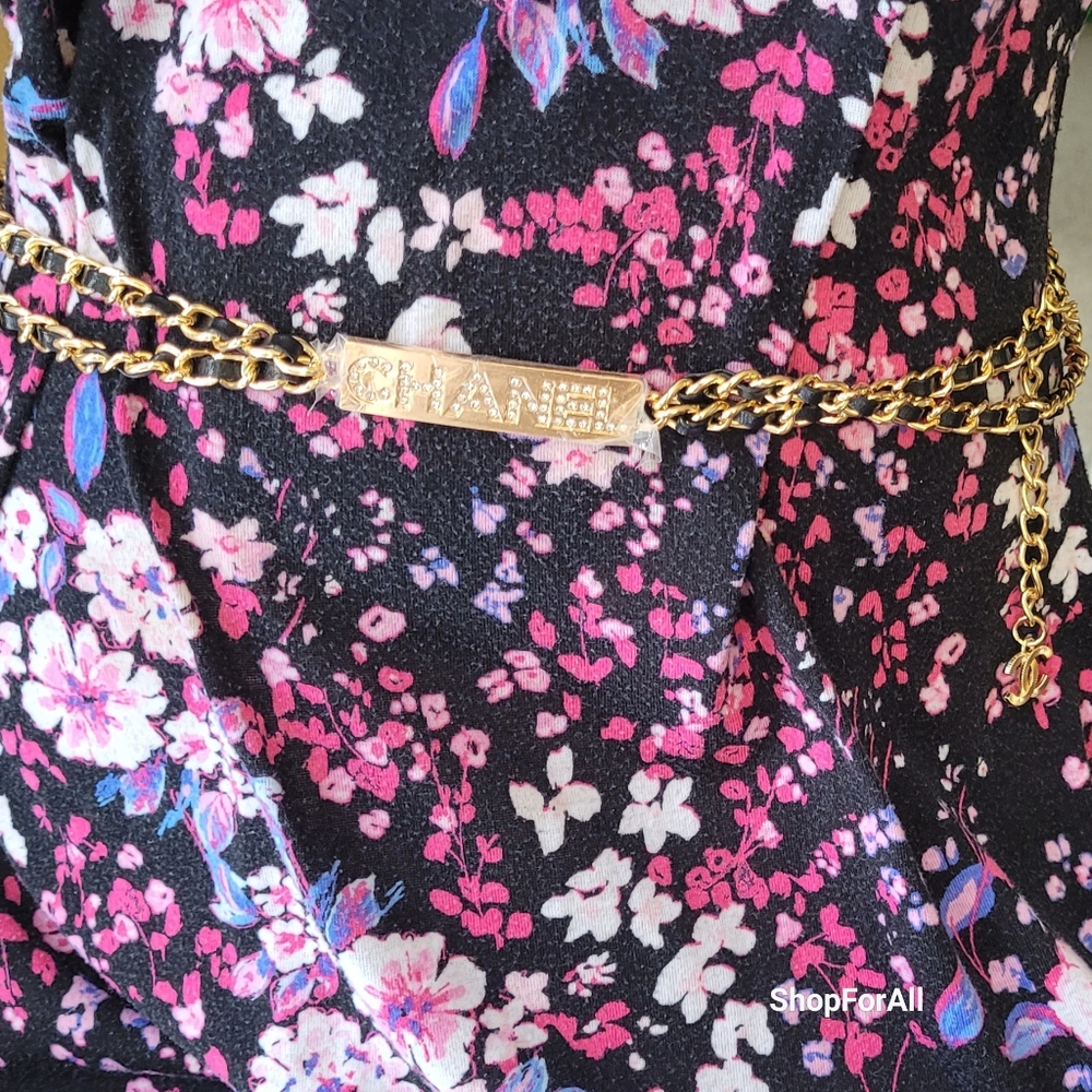 Chanel Gold and Black Chain Belt - Picture 2 of 10